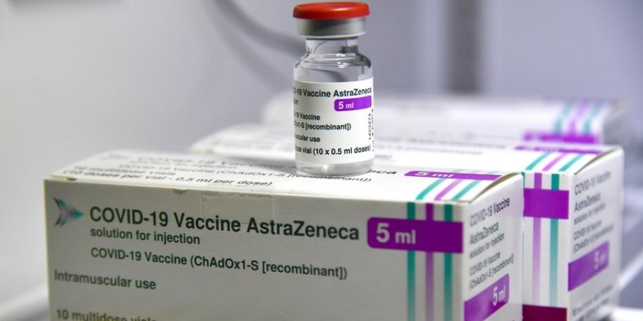 AstraZeneca: Νέο πρόβλημα με τις παραδόσεις εμβολίων - Καθυστερεί παρτίδα 1.3 εκατ. για την ΕΕ